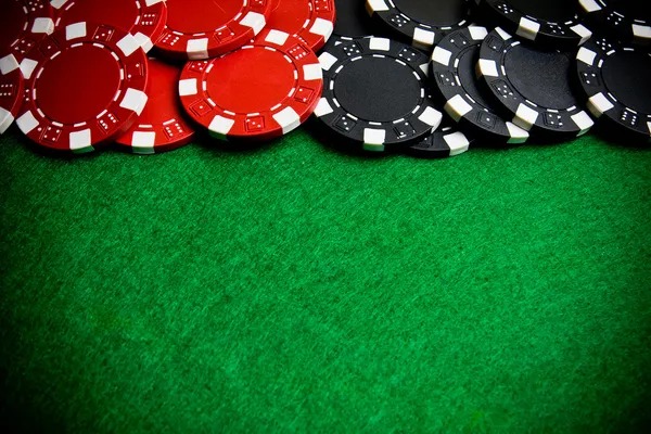 slotgaming88 mobile app interface showing live-dealer tables and sportsbook markets